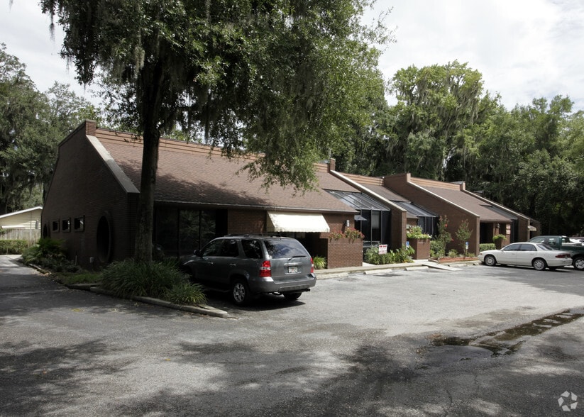1133 SE 18th Pl, Ocala, FL for sale - Primary Photo - Image 2 of 7