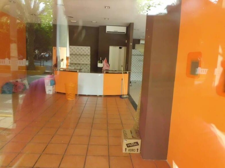 Retail in El Ejido, Almería for lease - Building Photo - Image 3 of 4