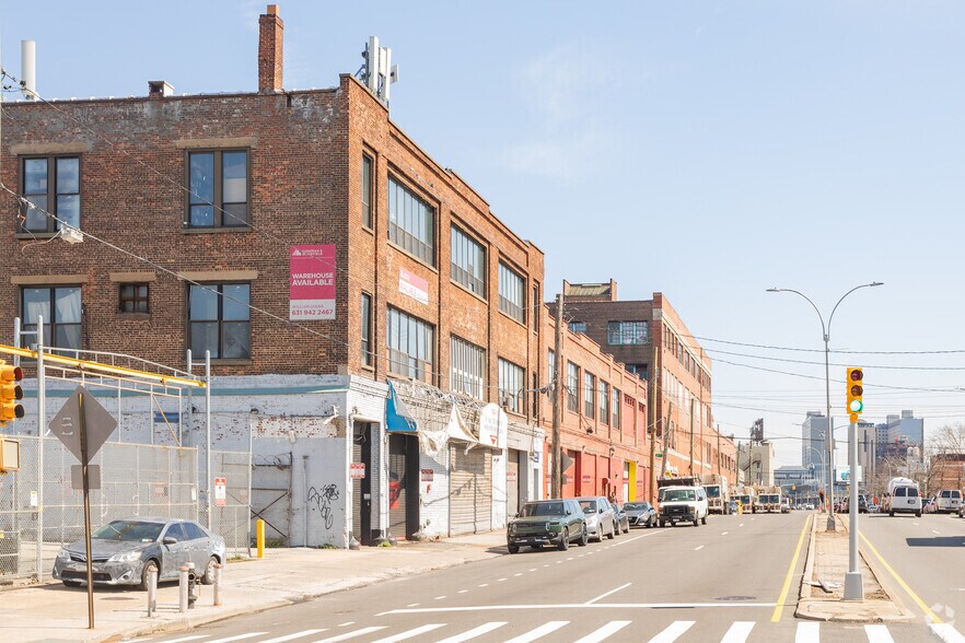 130-11 Atlantic Ave, Richmond Hill, NY for sale - Building Photo - Image 3 of 8