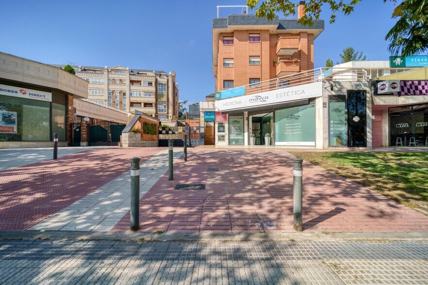 Retail in Majadahonda, Madrid for lease - Interior Photo - Image 1 of 2