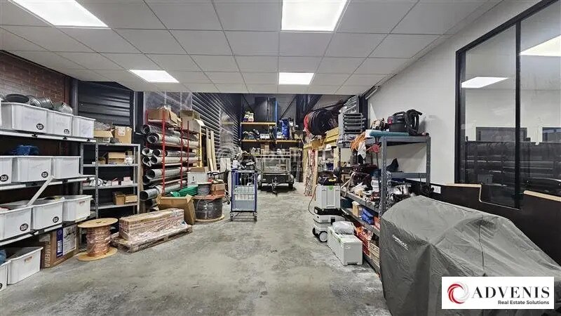Industrial in Seclin for lease - Interior Photo - Image 1 of 6