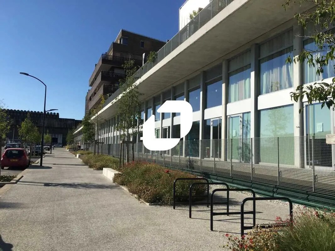 Office in Bordeaux for lease Building Photo- Image 1 of 6