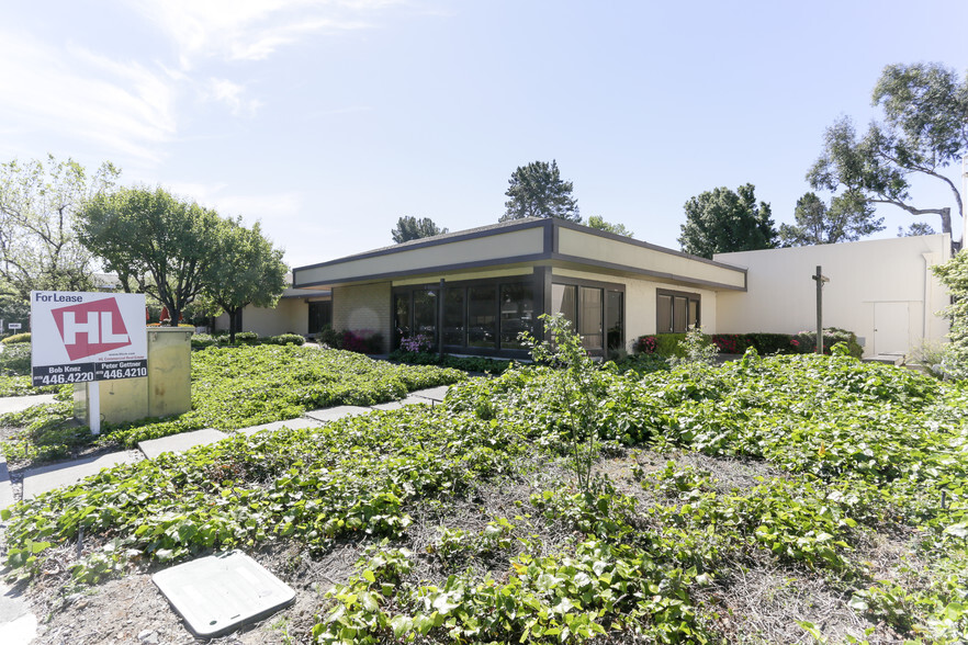 8 Commercial Blvd, Novato, CA for lease - Building Photo - Image 2 of 10