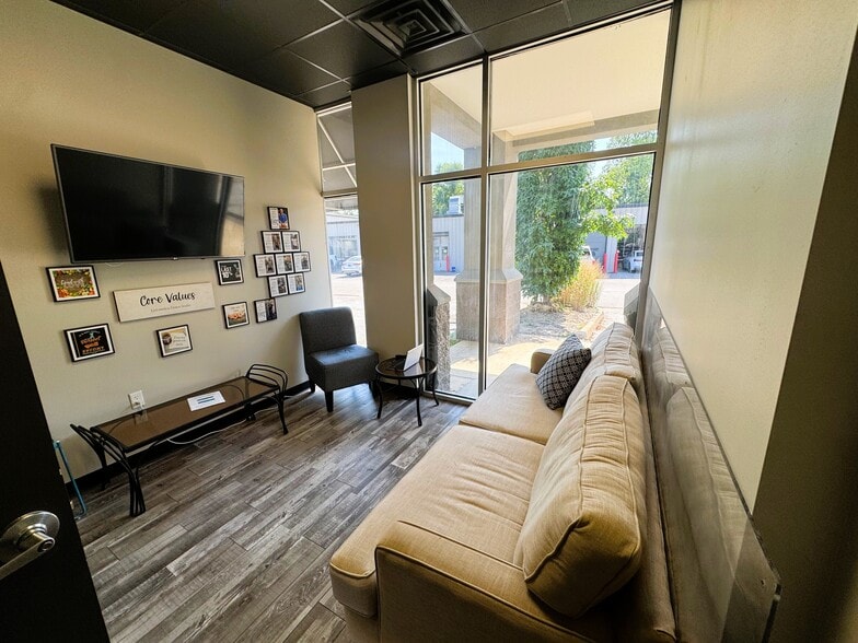 6949 Stage Rd, Memphis, TN for sale - Building Photo - Image 3 of 11