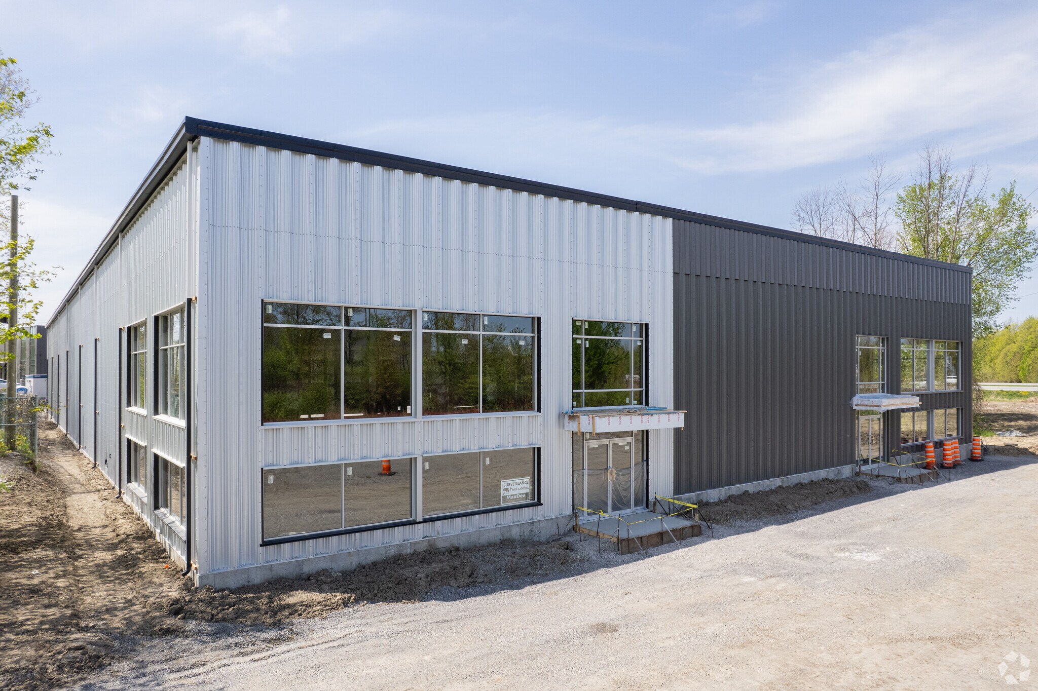 5593 Av Pierre-Dansereau, Salaberry-de-valleyfield, QC for sale Building Photo- Image 1 of 1