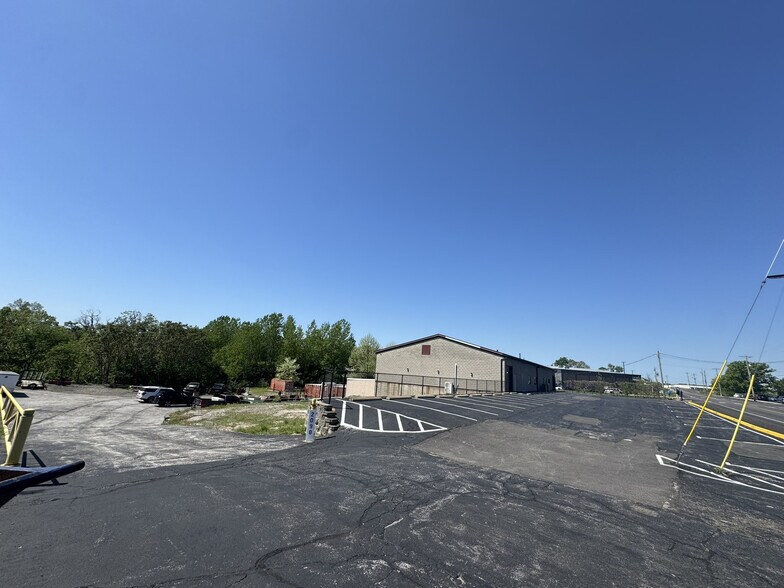 2098 Gravois Rd, High Ridge, MO for lease - Building Photo - Image 2 of 5