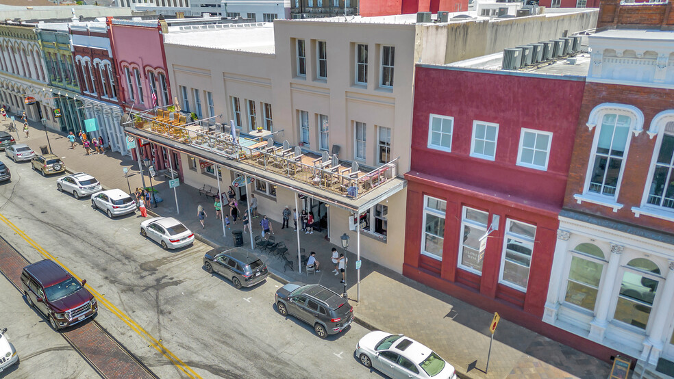 2119 Strand St, Galveston, TX for sale - Building Photo - Image 2 of 50