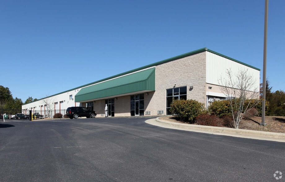 5107 Unicon Dr, Wake Forest, NC for sale - Primary Photo - Image 1 of 8