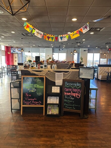 100 Pavilion Way, Southern Pines, NC for lease - Building Photo - Image 3 of 12