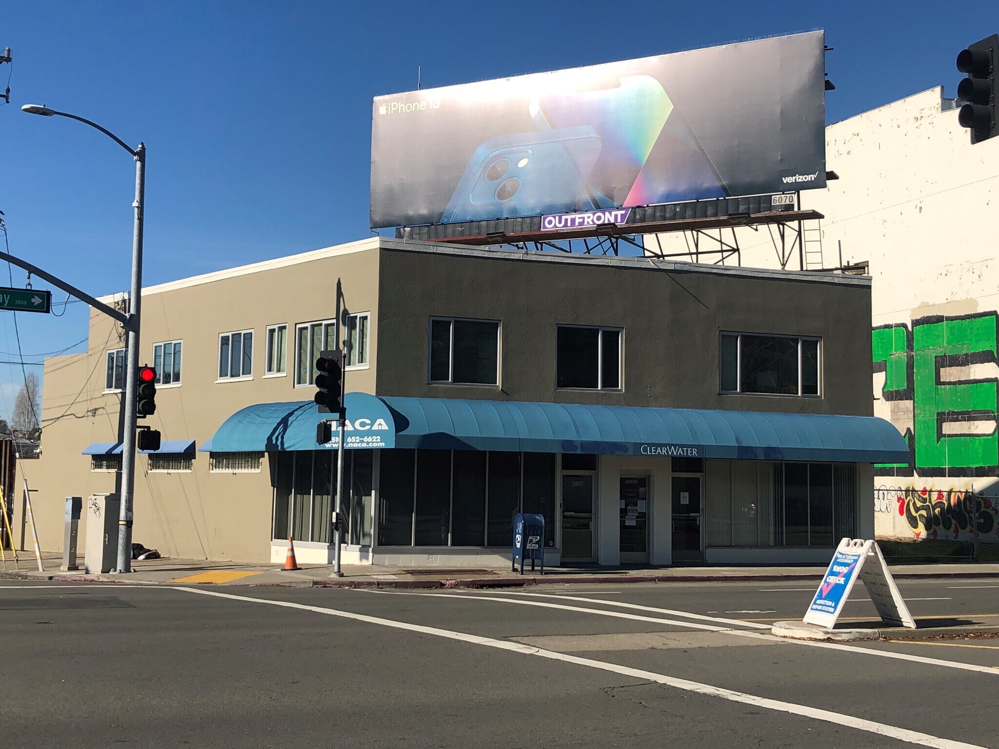 3801-3805 Broadway, Oakland, CA for lease Primary Photo- Image 1 of 13