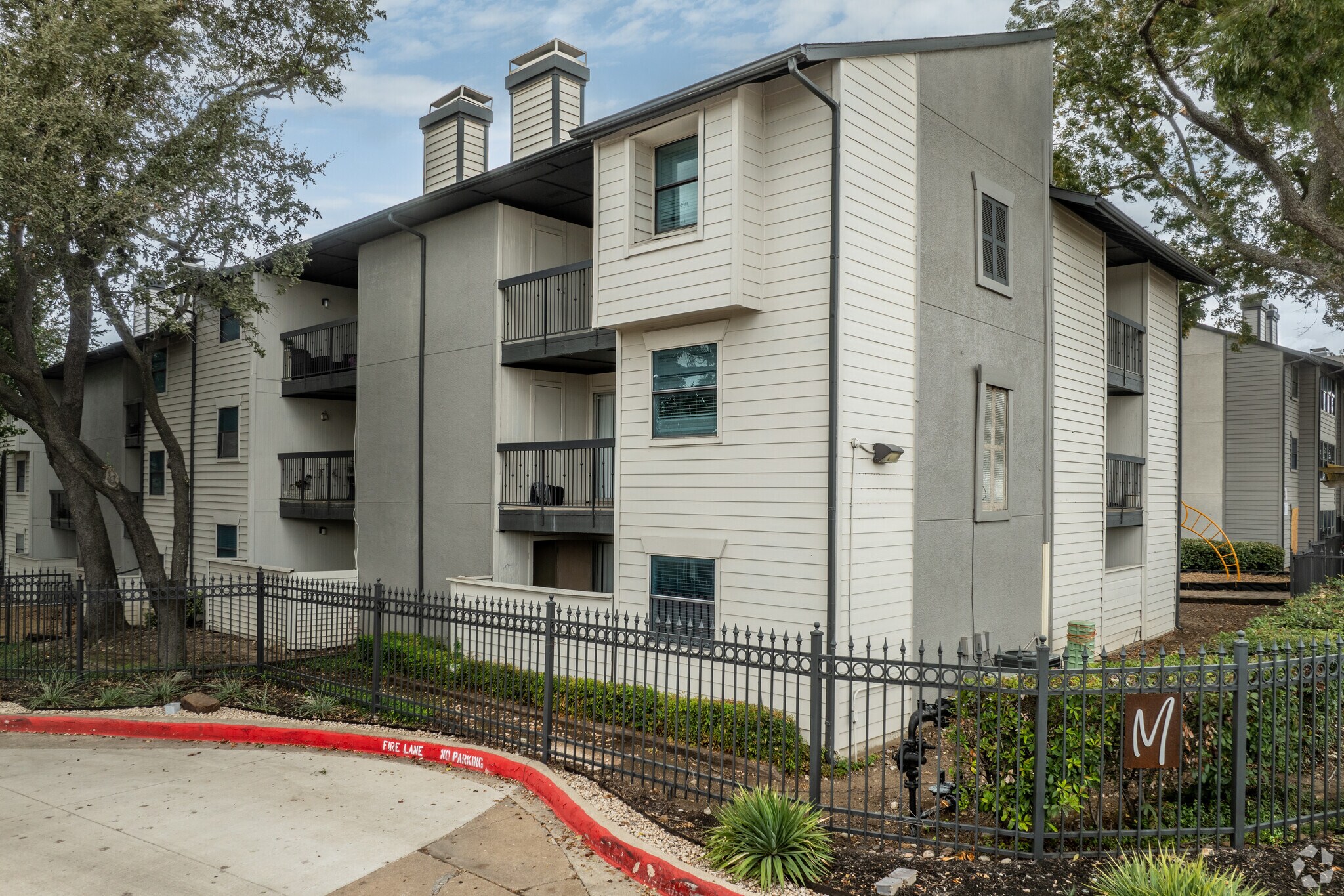 9750 Forest Ln, Dallas, TX for sale Primary Photo- Image 1 of 1