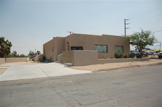 55198 29 Palms Hwy, Yucca Valley, CA for sale - Primary Photo - Image 2 of 11