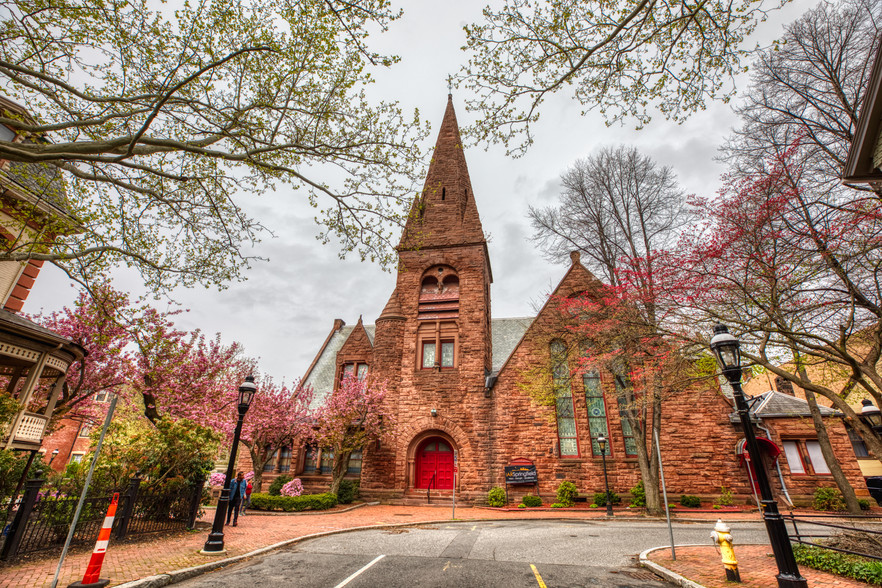 18 Salem St, Springfield, MA for sale - Primary Photo - Image 1 of 1