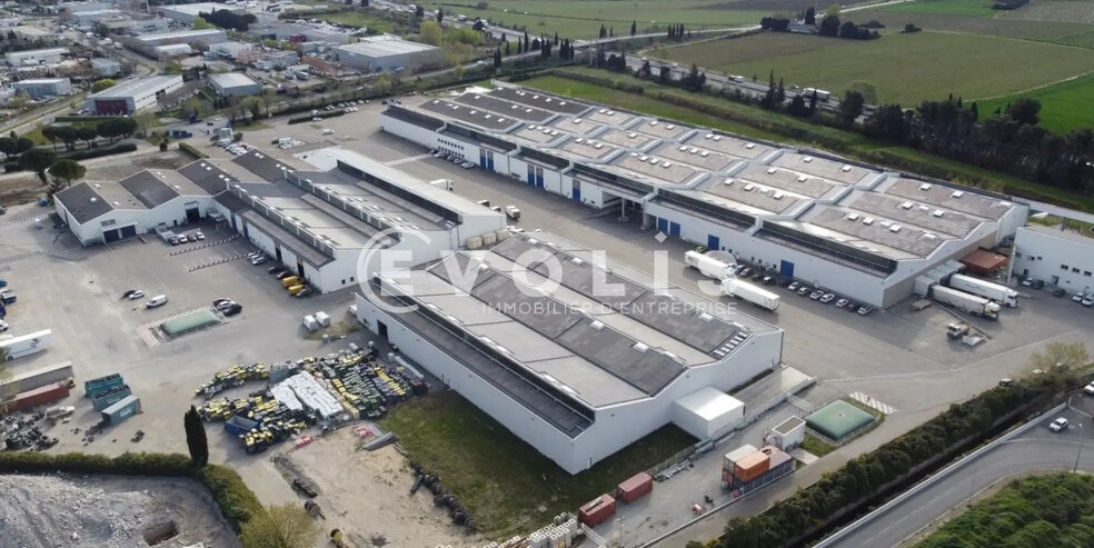 Office in Nîmes for lease - Aerial - Image 2 of 9