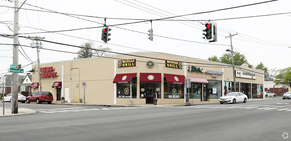 885-893 Hempstead Tpke, Franklin Square, NY for lease - Primary Photo - Image 2 of 9