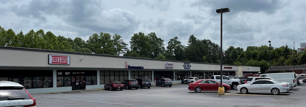 1480 W Cumberland Gap Pky, Corbin, KY for lease - Building Photo - Image 1 of 2