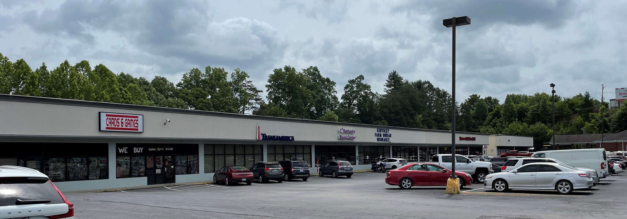 1480 W Cumberland Gap Pky, Corbin, KY for lease Building Photo- Image 1 of 3