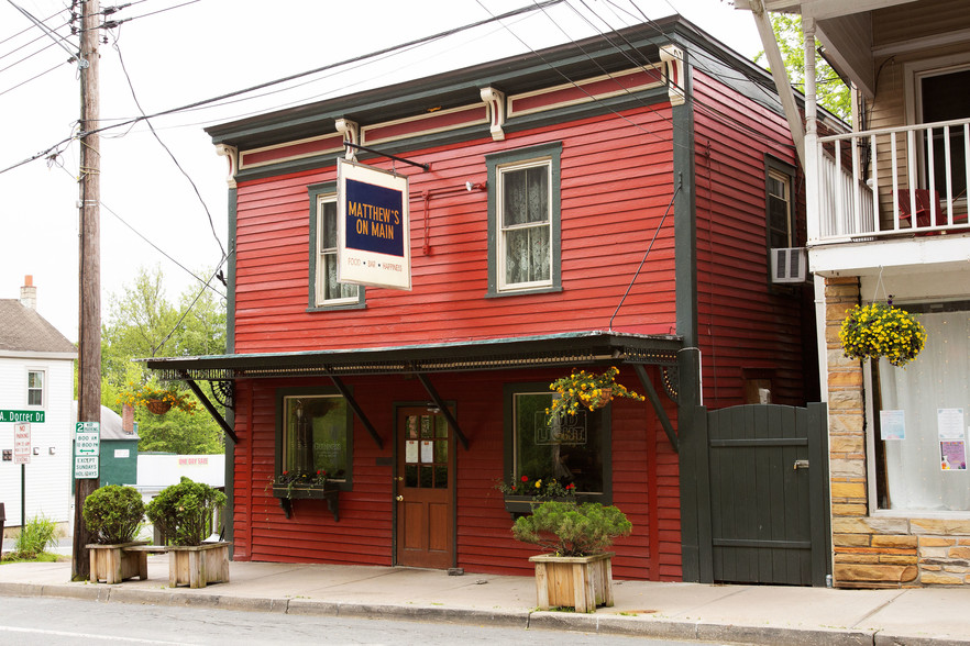 19 Lower Main St, Callicoon, NY for sale - Primary Photo - Image 1 of 1