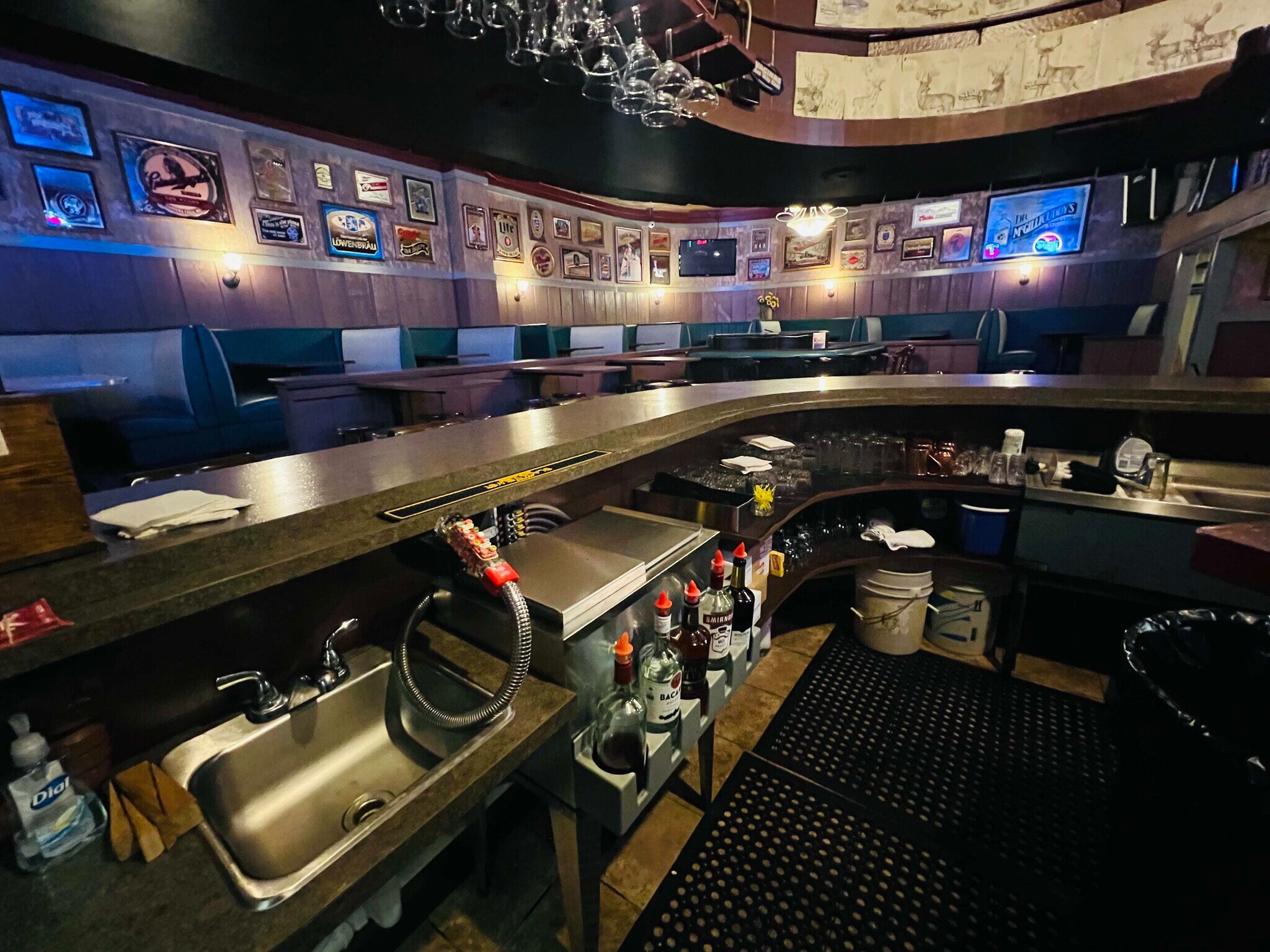 211 Lake Ave S, Battle Lake, MN 56515 - Stub's Dining & Saloon | LoopNet