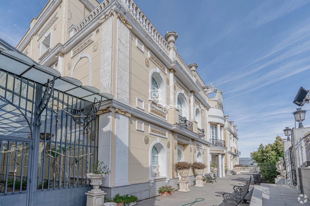 Retail in Fuenlabrada, Madrid for sale Building Photo- Image 1 of 1