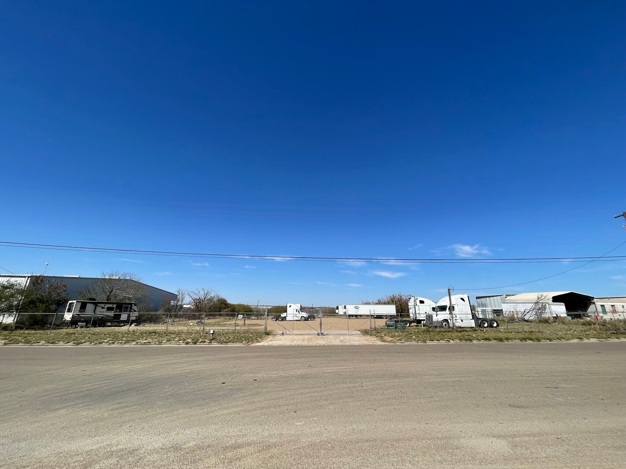 4302 Trade Center Blvd, Laredo, TX for sale Primary Photo- Image 1 of 1