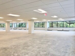 2100 Reston Pkwy, Reston, VA for lease Interior Photo- Image 2 of 2