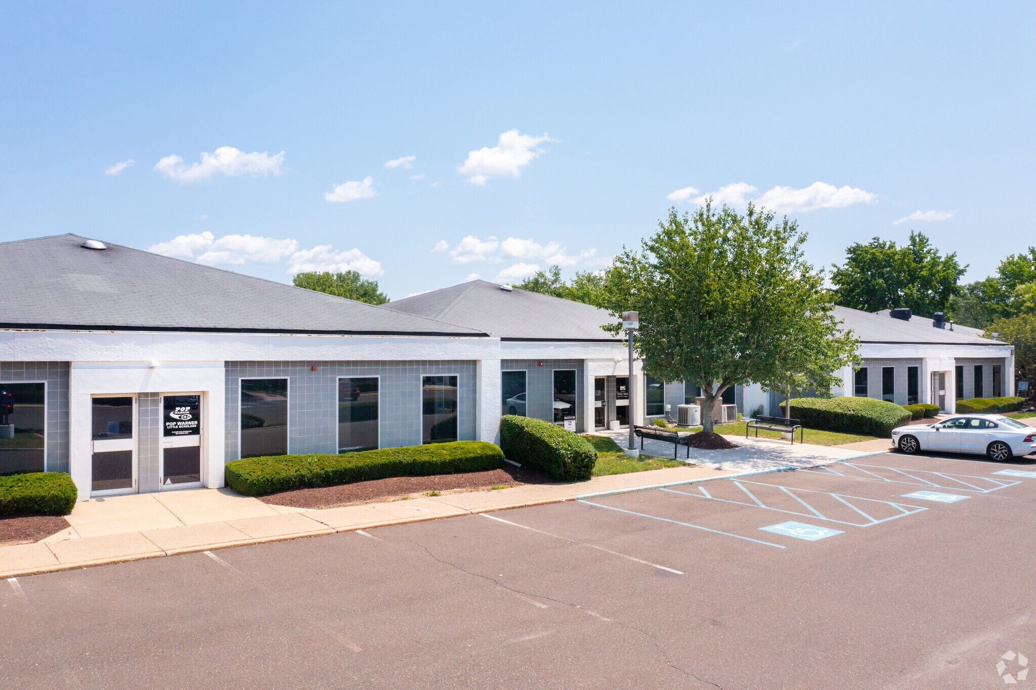 970 Town Center Dr, Langhorne, PA 19047 - Oxford Court | LoopNet - 840 Town Center Drive Langhorne Pa 19047