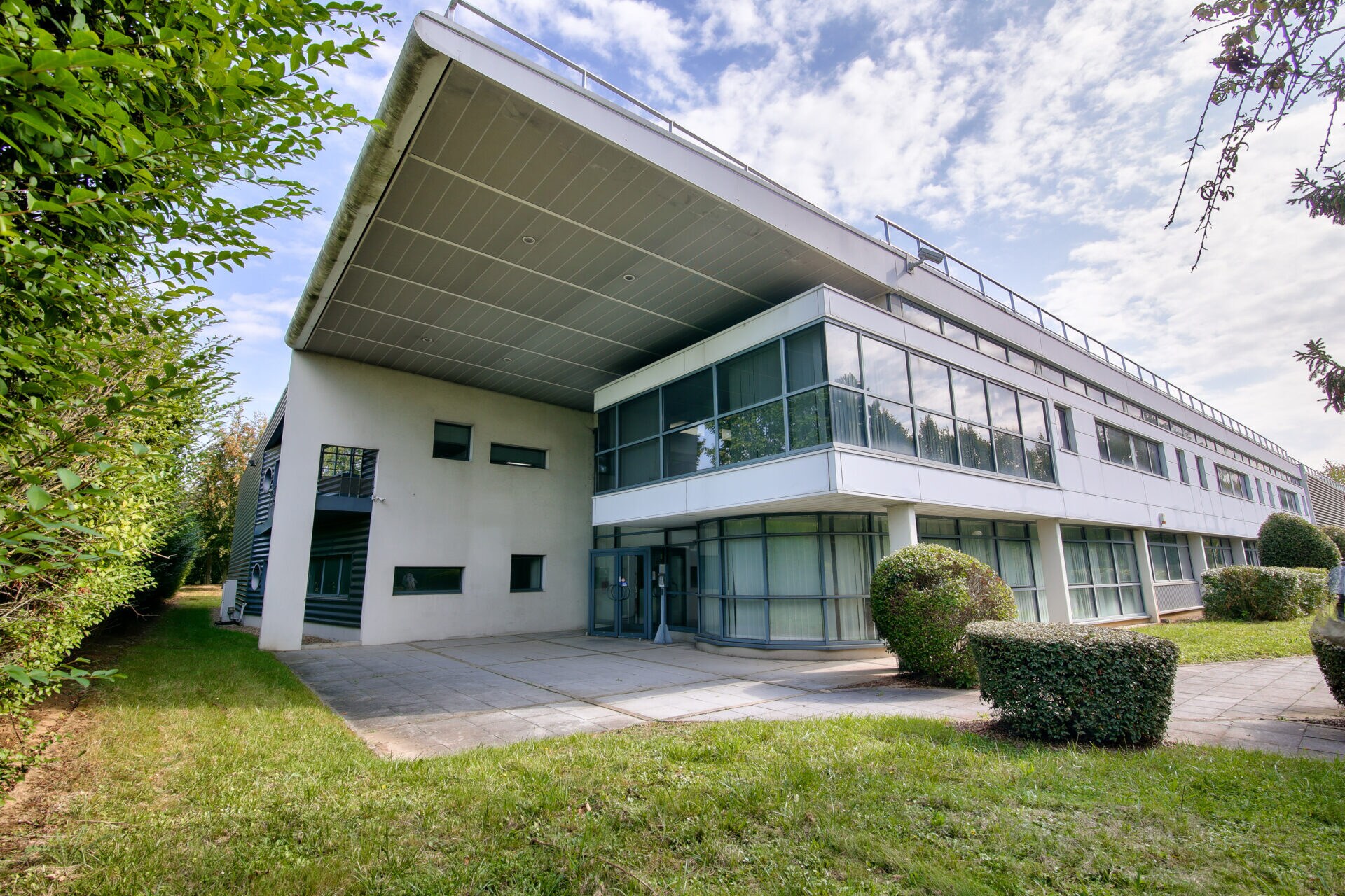 56 Avenue De La Pyramide, Tremblay-en-France for lease Primary Photo- Image 1 of 5