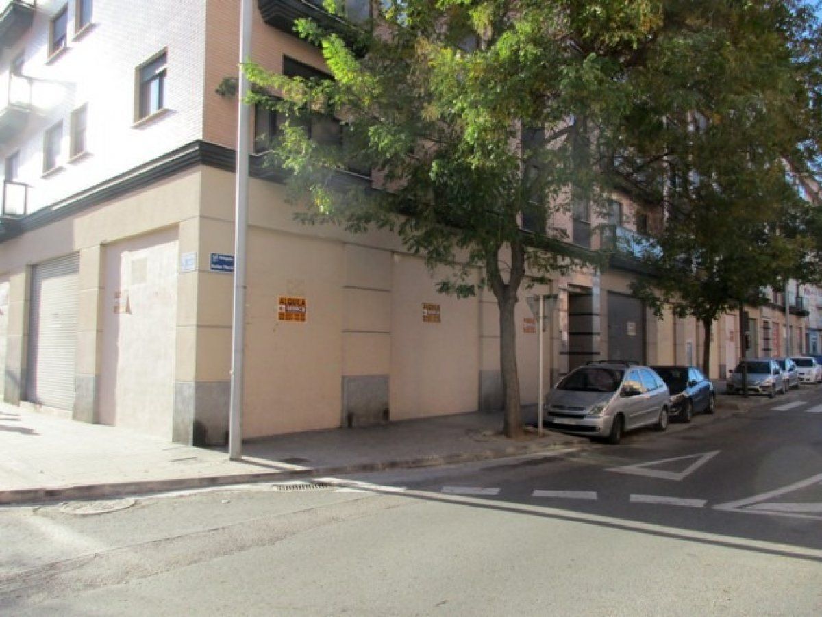 Retail in Xàtiva for lease Building Photo- Image 1 of 8