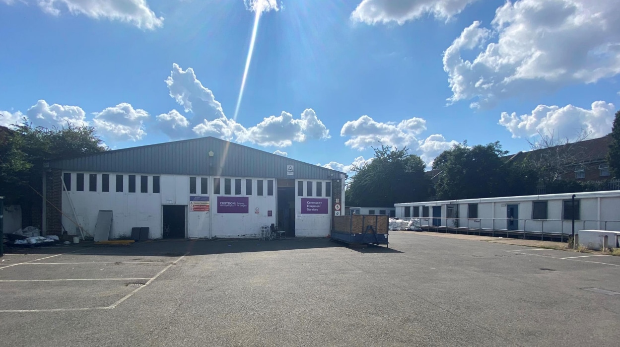 28 Boulogne Rd, Croydon for sale Primary Photo- Image 1 of 1