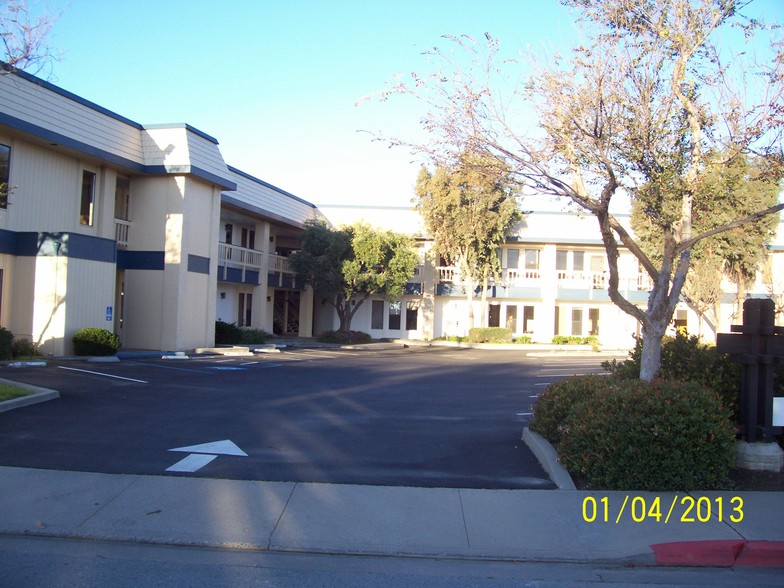 1020 Merrill St, Salinas, CA for lease - Building Photo - Image 3 of 4