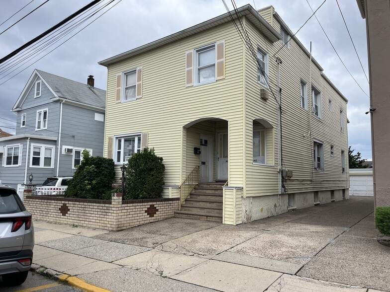 142 S Main St, Hackensack, NJ for sale - Primary Photo - Image 1 of 11