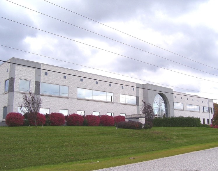 883 E Tolna Rd, New Freedom, PA for sale - Primary Photo - Image 1 of 1