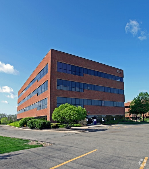 4027 Colonel Glenn Hwy, Dayton, OH for lease - Building Photo - Image 2 of 6