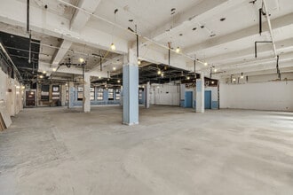 131 W 35th St, New York, NY for lease Interior Photo- Image 2 of 6