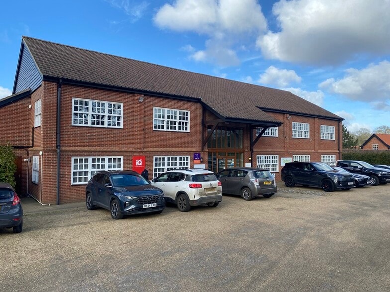 Fox Rd, Framingham Pigot for lease - Building Photo - Image 2 of 2