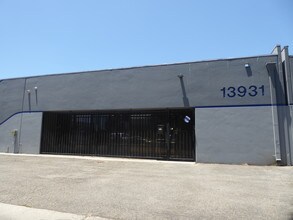 【匿名配送】HOUSES AND GARDENS IN CALIFORNIA 13931 Enterprise Dr, Garden Grove, CA 92843 - APN/Parcel ID