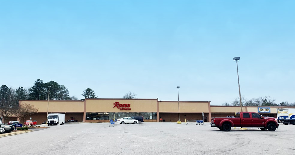 248 W Columbia Ave, Batesburg-Leesville, SC for sale - Primary Photo - Image 1 of 1