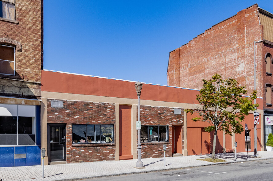 125-135 High St, Holyoke, MA for sale - Building Photo - Image 1 of 1