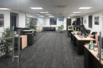 29 Mount Ave, Milton Keynes for lease Interior Photo- Image 1 of 6