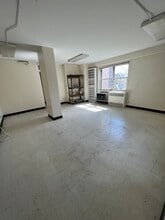 5910 Queens Blvd, Woodside, NY for lease Interior Photo- Image 2 of 8