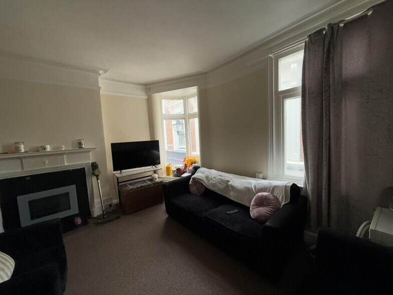 3 George Lane, Folkestone for sale - Building Photo - Image 3 of 20