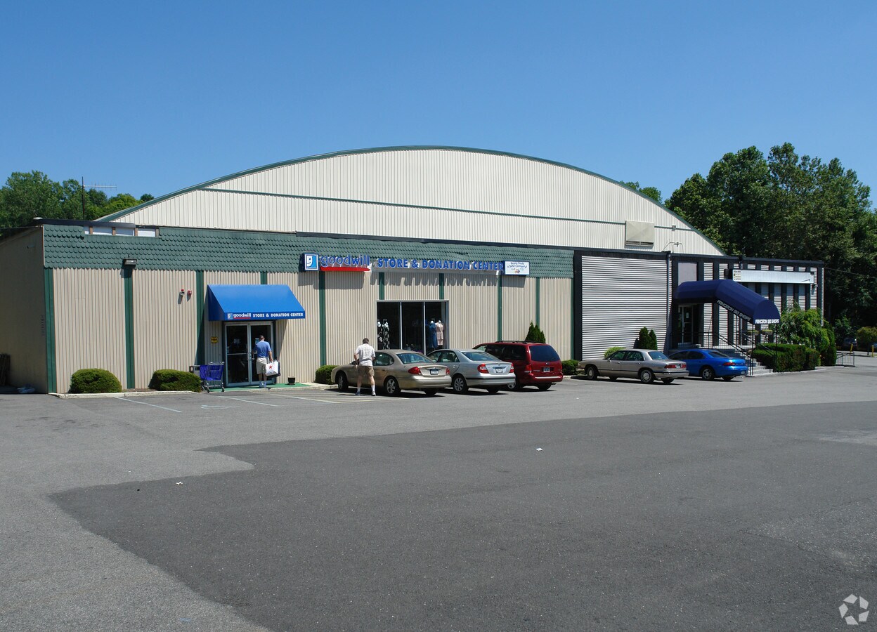 376 Saw Mill River Rd, Elmsford, NY 10523 Property Record