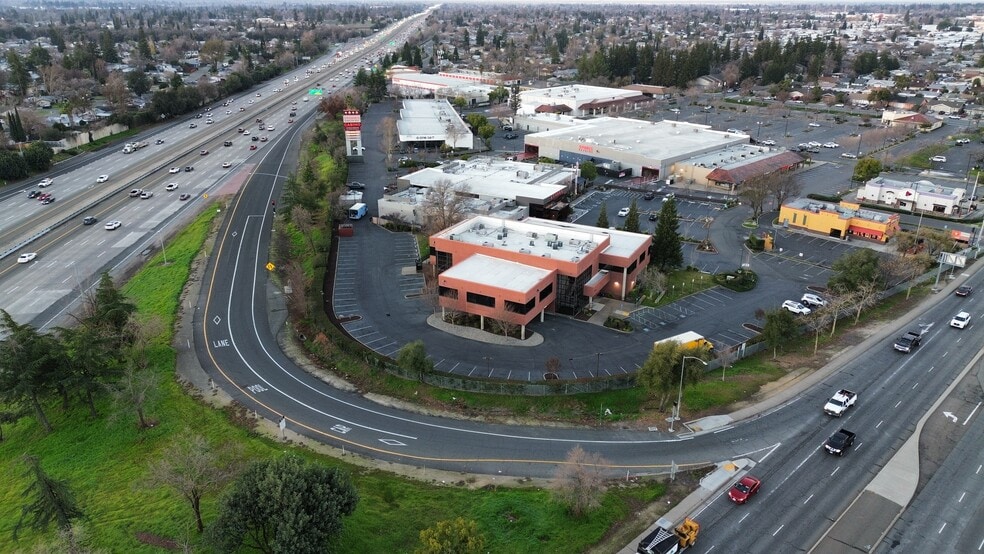 6518 Antelope Rd, Citrus Heights, CA for sale - Building Photo - Image 3 of 4