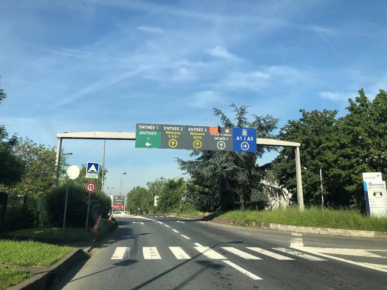 Garonor, Aulnay-sous-Bois for lease - Building Photo - Image 2 of 6