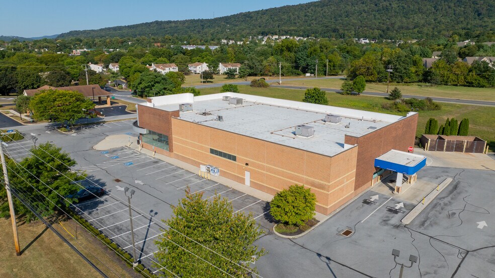 2604 Linglestown Rd, Harrisburg, PA for lease - Building Photo - Image 2 of 2