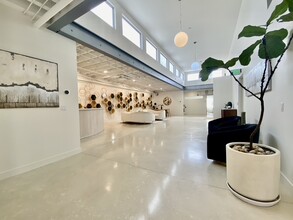 1538 20th St, Santa Monica, CA for lease Interior Photo- Image 2 of 9