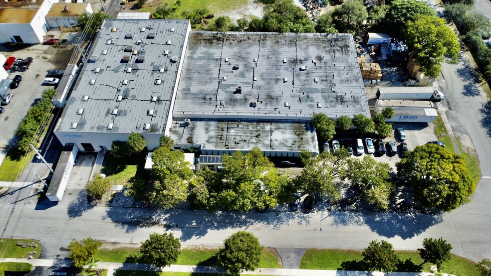 16301 NW 15th Ave, Miami, FL for lease - Building Photo - Image 2 of 2