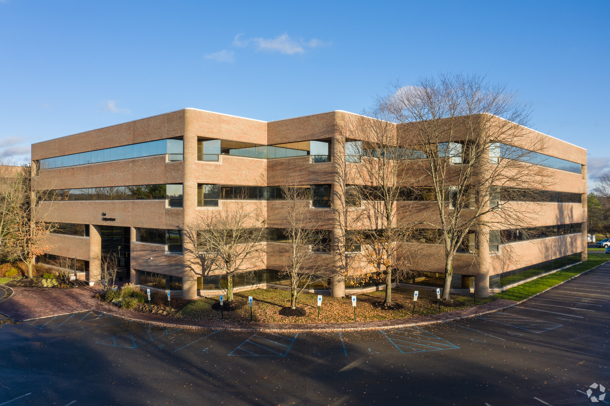 10 Independence Blvd, Warren, NJ for lease Building Photo- Image 1 of 12