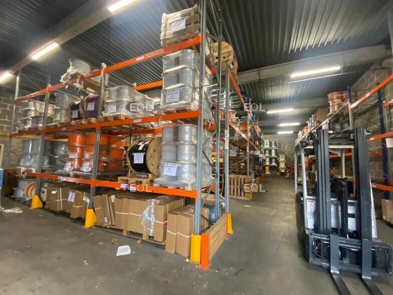 Flex in Noisy-le-Grand for lease - Building Photo - Image 2 of 11